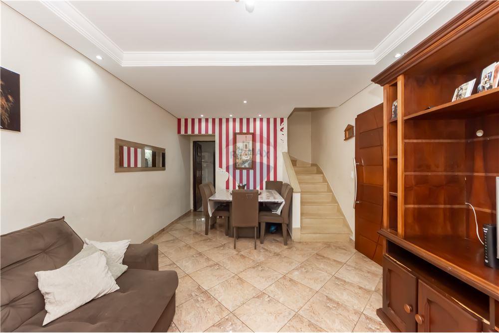 Sobrado à venda com 3 quartos, 100m² - Foto 1