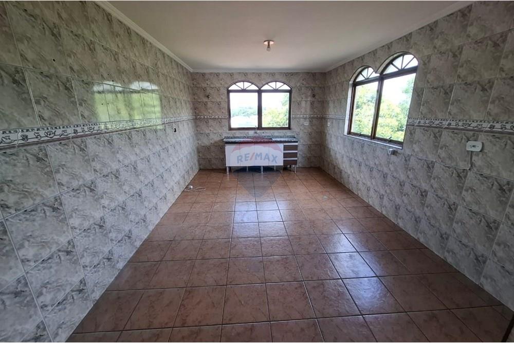 Casa para alugar com 4 quartos, 290m² - Foto 8