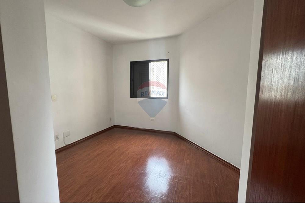 Apartamento para alugar com 2 quartos, 102m² - Foto 9