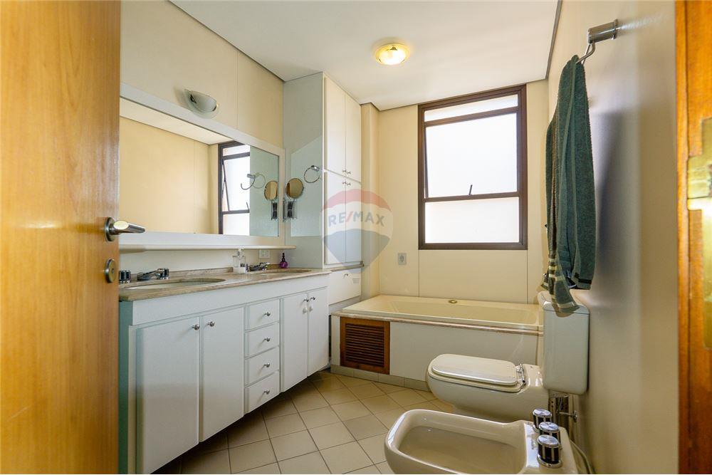 Apartamento à venda com 4 quartos, 200m² - Foto 26