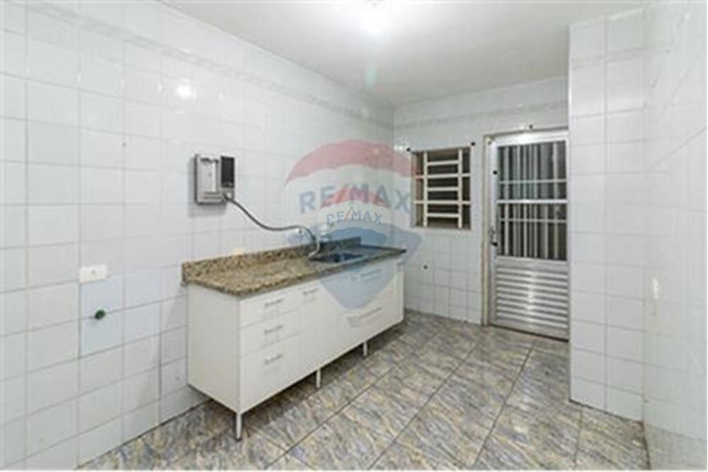 Casa à venda com 4 quartos, 250m² - Foto 8