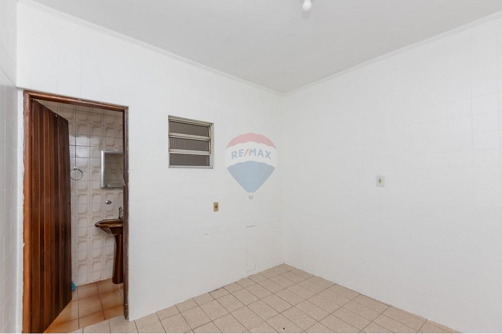 Casa à venda com 2 quartos, 125m² - Foto 18