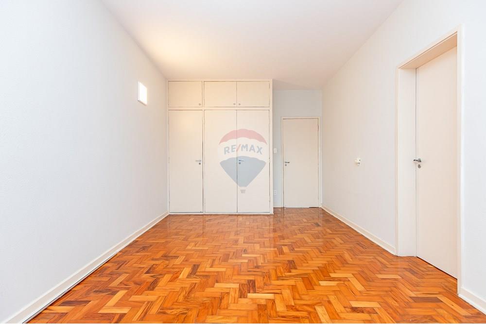 Apartamento à venda com 2 quartos, 140m² - Foto 11