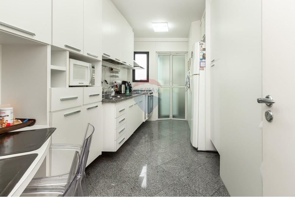 Apartamento à venda com 3 quartos, 96m² - Foto 11