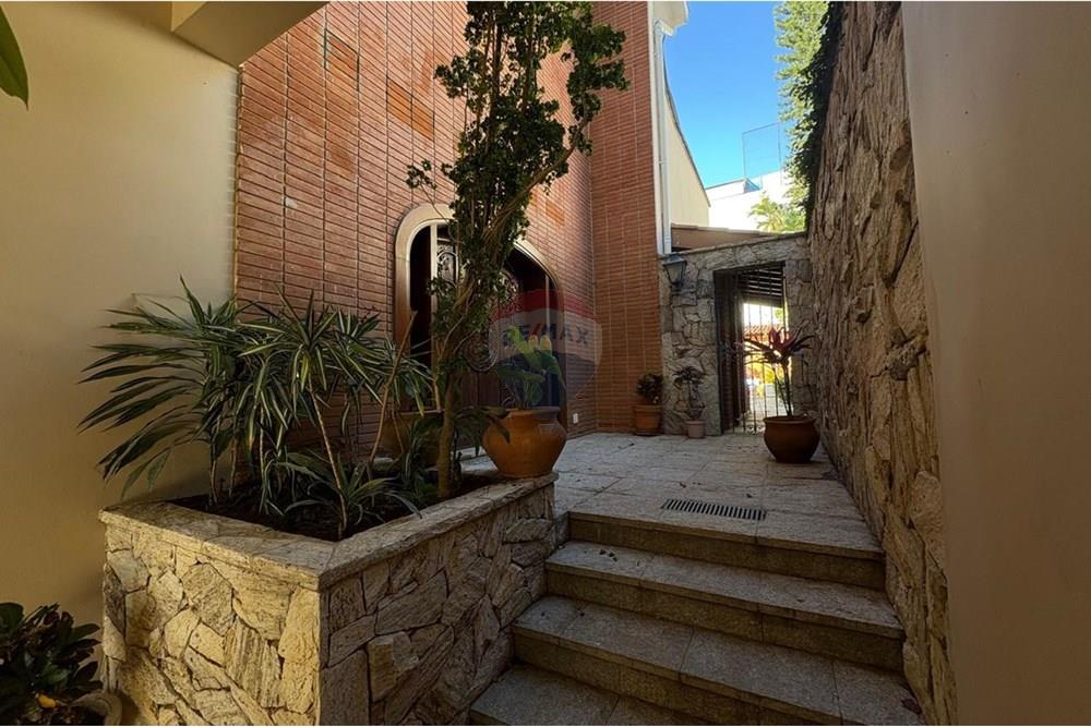 Casa para alugar com 5 quartos, 506m² - Foto 46