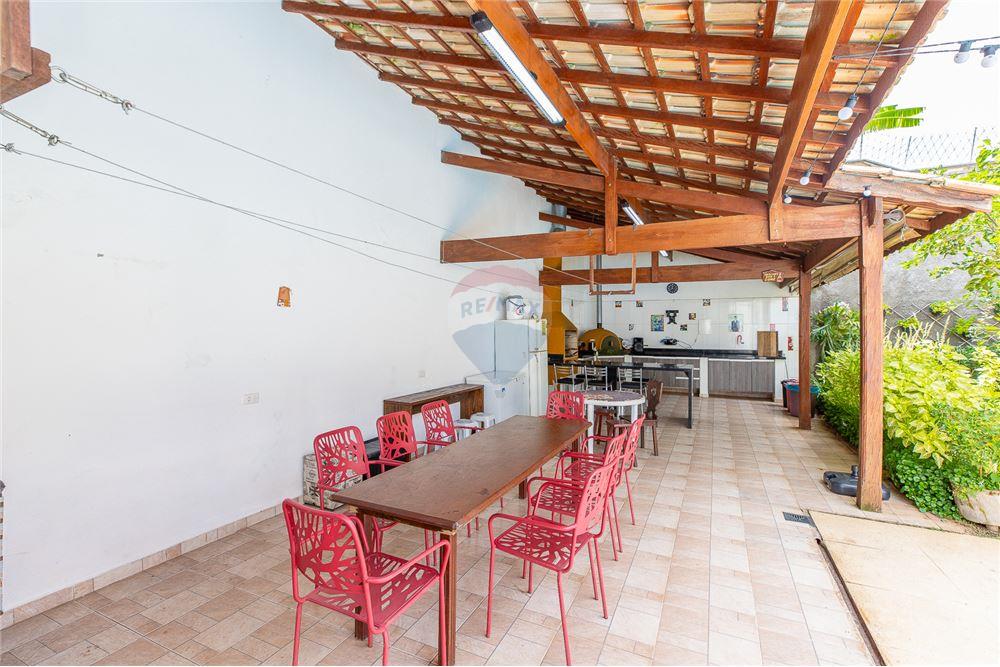 Casa à venda com 4 quartos, 450m² - Foto 9