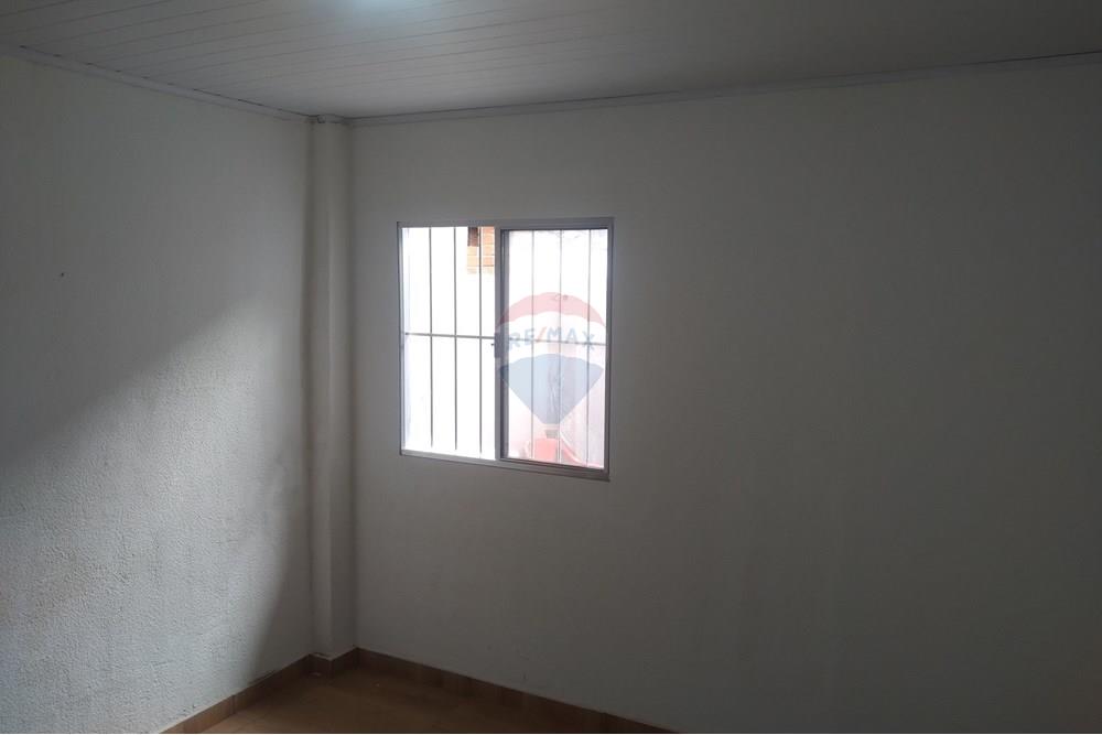 Casa para alugar com 1 quarto, 50m² - Foto 14