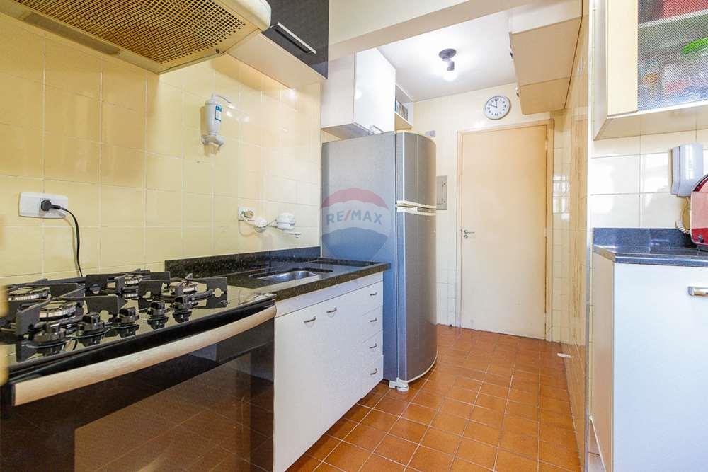 Apartamento à venda com 2 quartos, 64m² - Foto 10