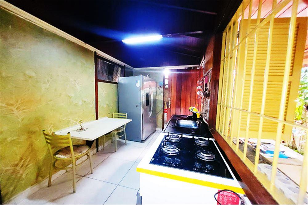 Casa à venda com 4 quartos, 165m² - Foto 16