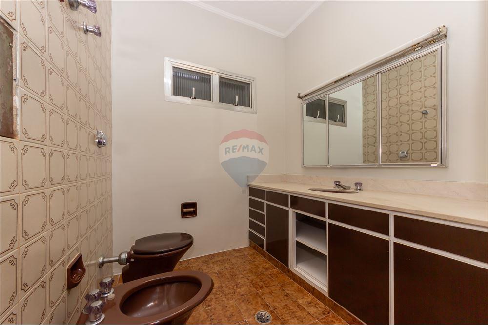 Casa à venda com 3 quartos, 250m² - Foto 18