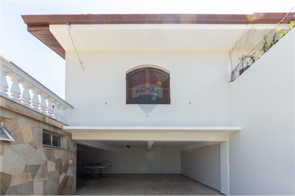 Casa à venda com 3 quartos, 250m² - Foto 28