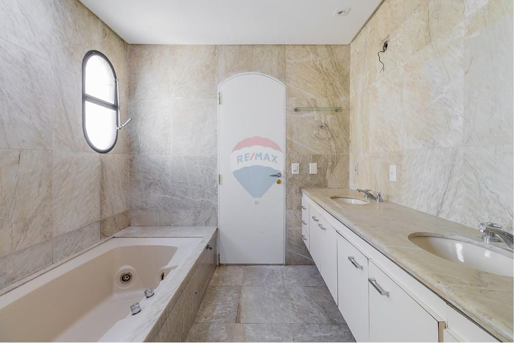 Apartamento para alugar com 4 quartos, 312m² - Foto 45