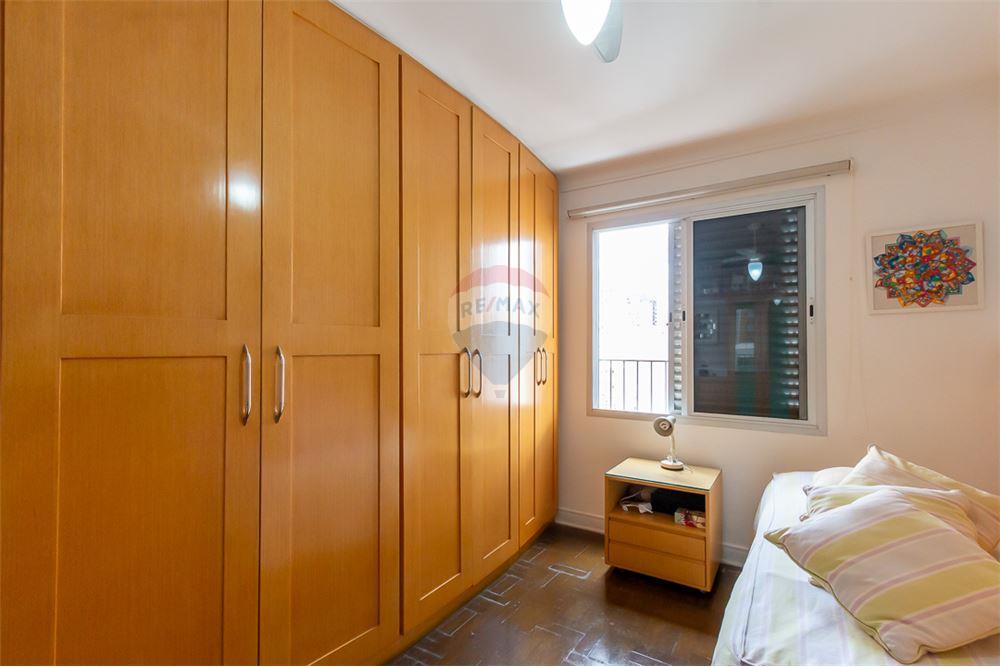 Apartamento à venda com 3 quartos, 136m² - Foto 10