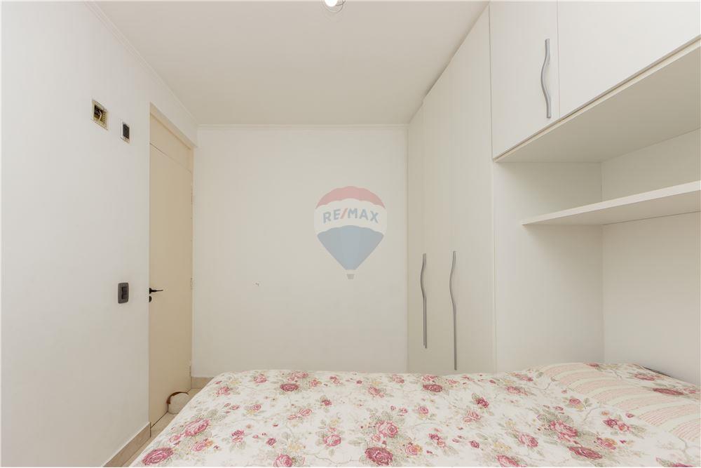 Apartamento à venda com 2 quartos, 60m² - Foto 9