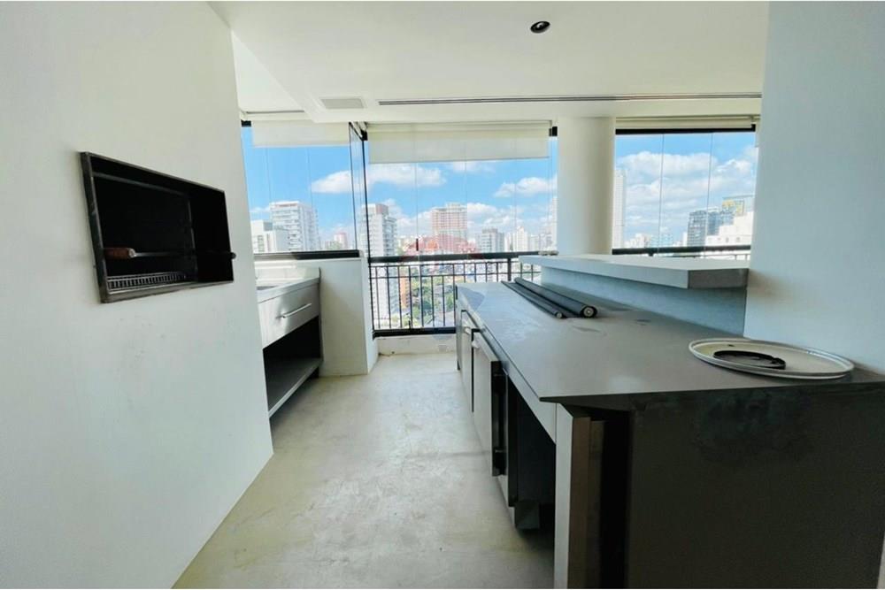 Apartamento para alugar com 3 quartos, 215m² - Foto 49