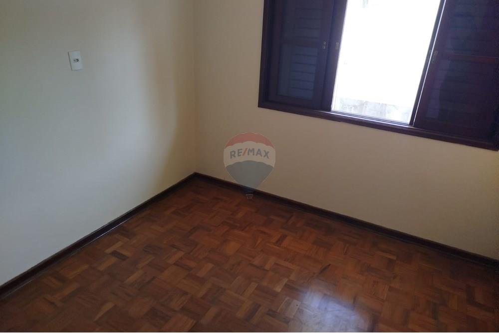 Casa para alugar com 3 quartos, 239m² - Foto 9
