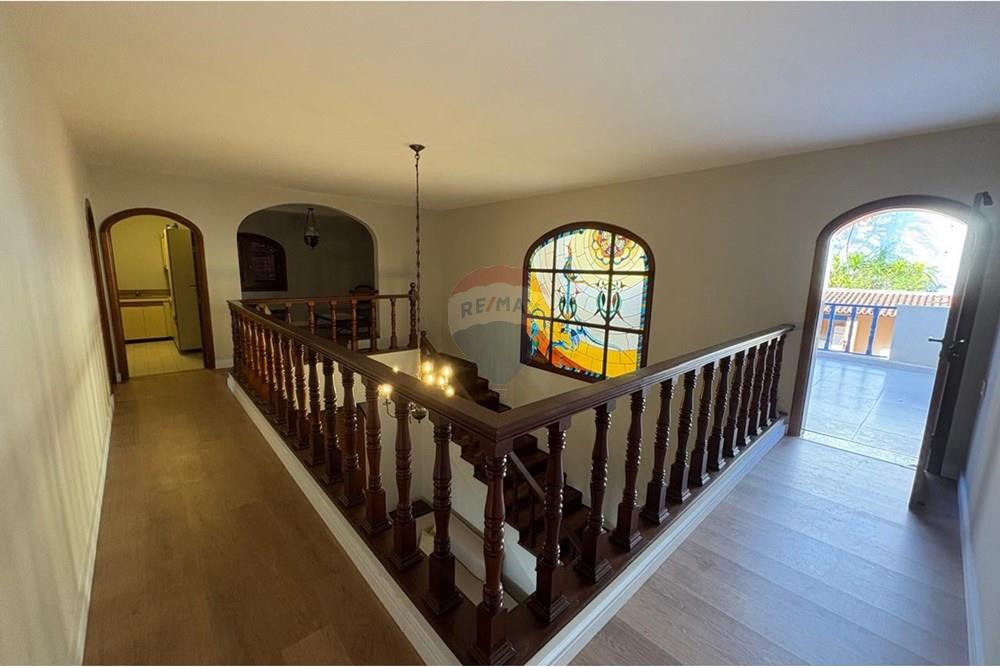 Casa para alugar com 5 quartos, 506m² - Foto 10