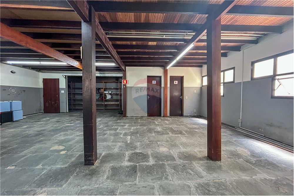 Prédio Inteiro para alugar, 420m² - Foto 2