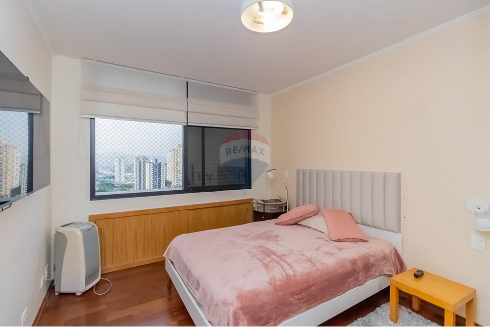 Apartamento à venda com 4 quartos, 203m² - Foto 16