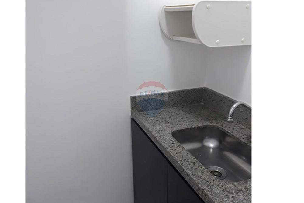 บ้านที่กั้นเป็นสองส่วน - สำนักงาน - เซาเปาโล , เซาเปาโล - BR - 3.jpg - 602291021-210