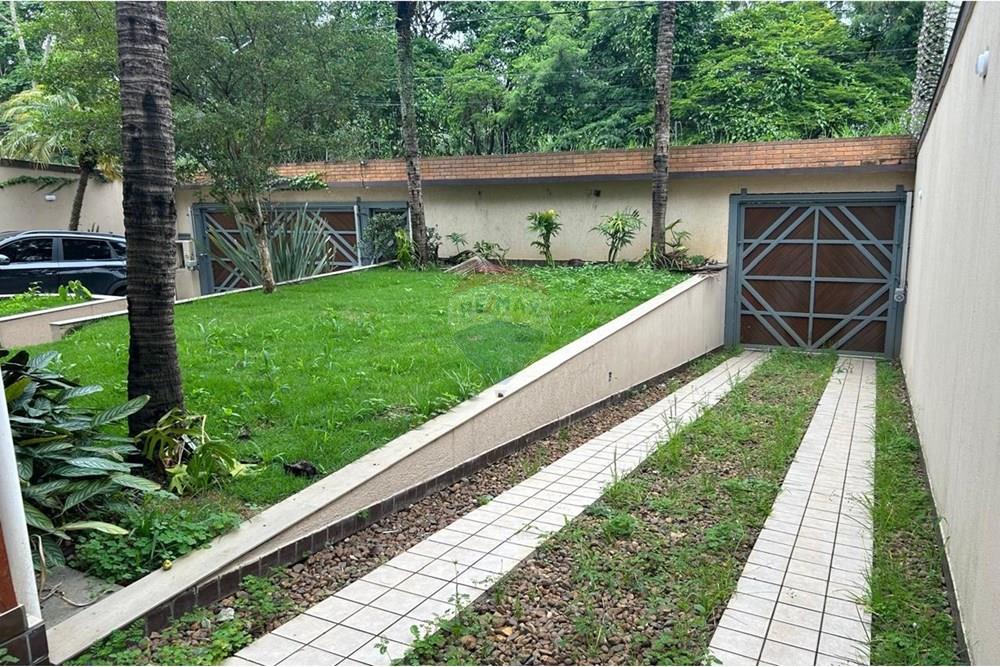 Casa para alugar com 4 quartos, 570m² - Foto 46