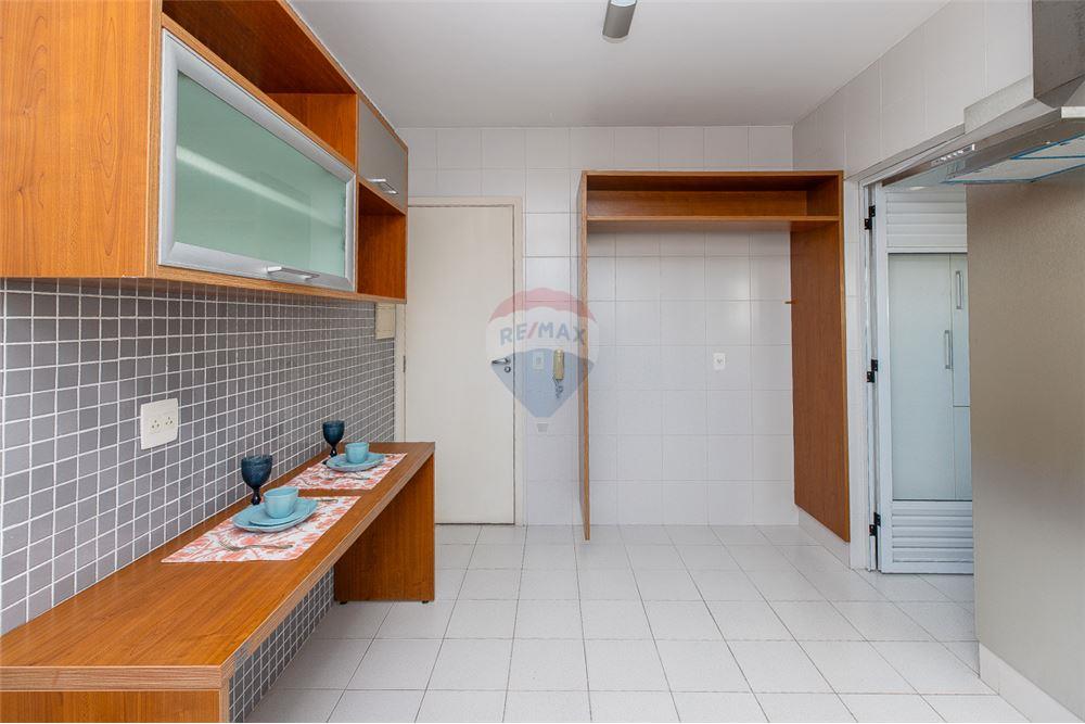 Apartamento à venda com 3 quartos, 115m² - Foto 16