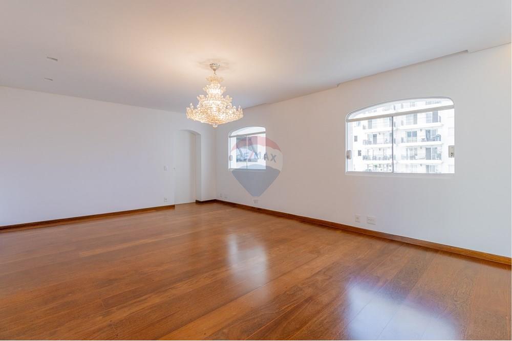 Apartamento para alugar com 4 quartos, 312m² - Foto 5