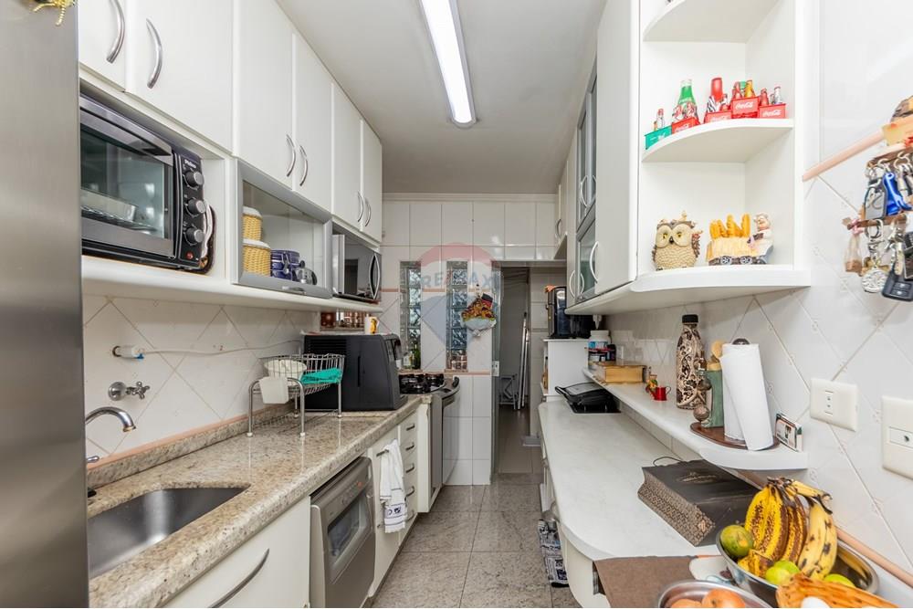 Apartamento à venda com 3 quartos, 83m² - Foto 2