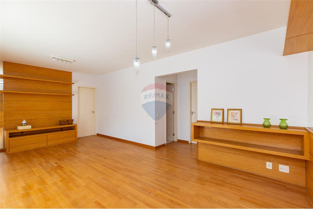 Apartamento à venda com 3 quartos, 115m² - Foto 1