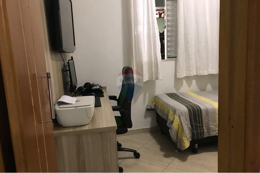 Casa à venda com 3 quartos, 90m² - Foto 12