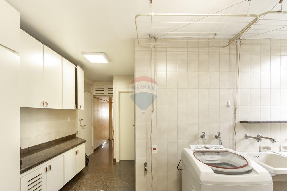 Apartamento à venda com 3 quartos, 217m² - Foto 26