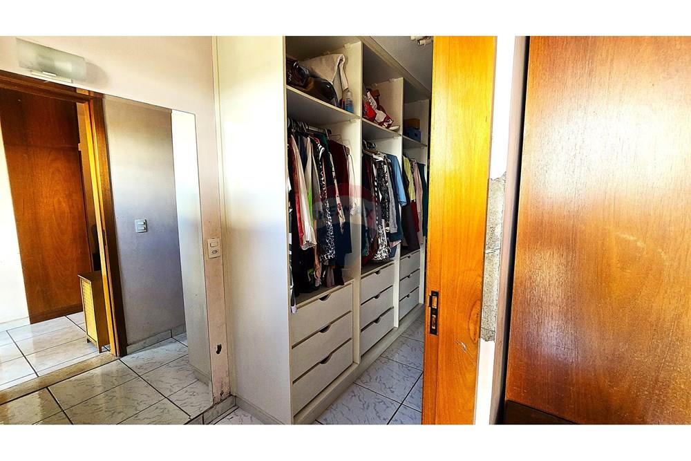 Casa - Venda - São Paulo , São Paulo - Closet (1).jpg - 602281044-124