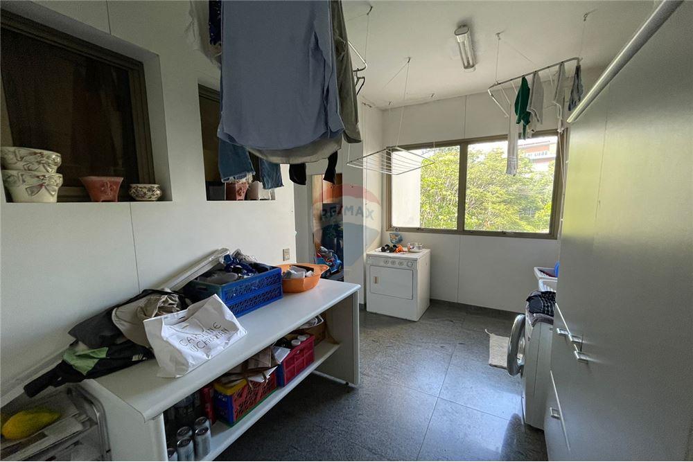 Apartamento para alugar com 4 quartos, 424m² - Foto 17