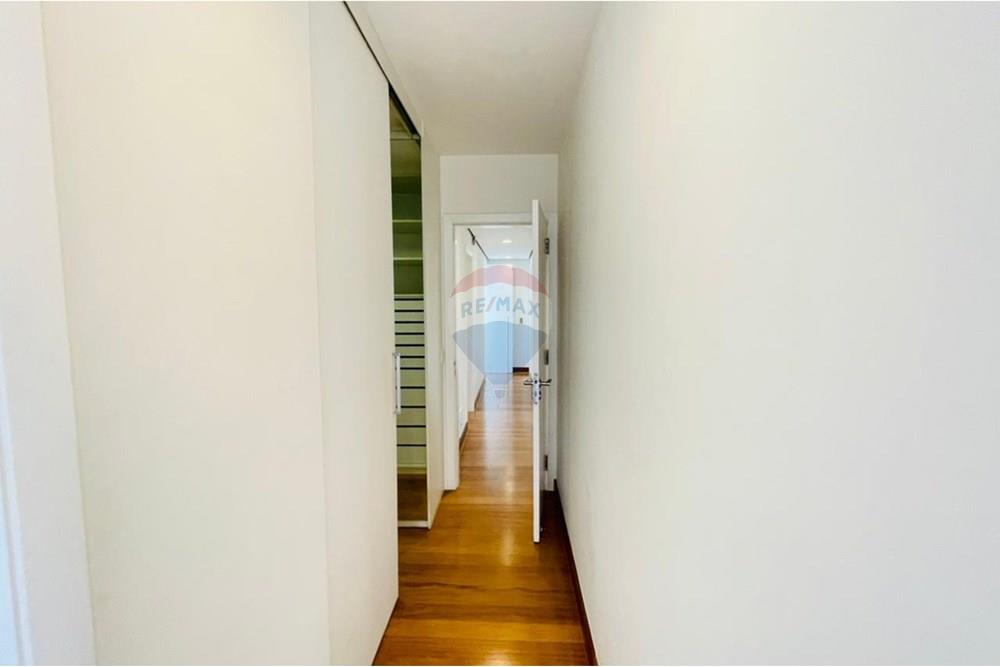 Apartamento para alugar com 3 quartos, 215m² - Foto 7