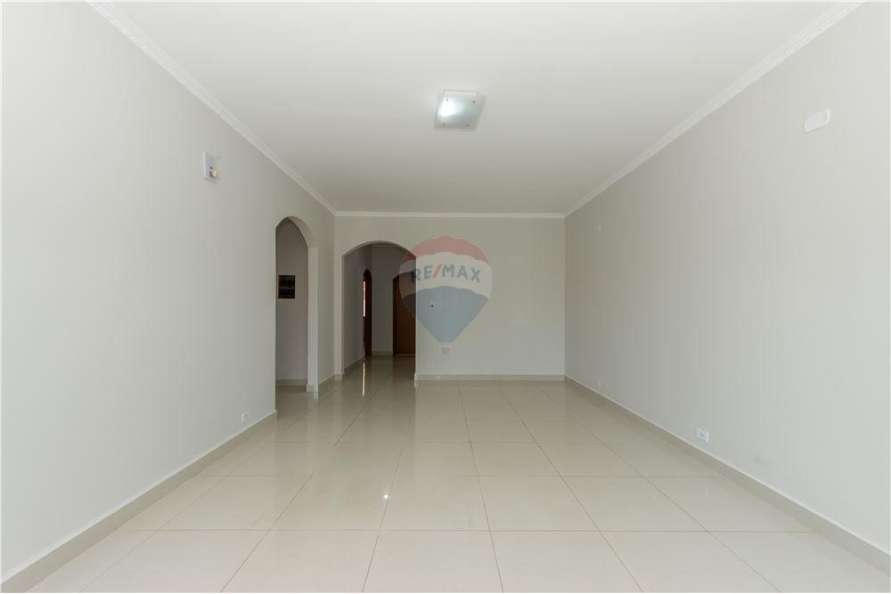 Casa à venda com 3 quartos, 250m² - Foto 5