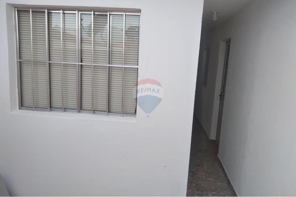 Casa para alugar com 1 quarto, 50m² - Foto 19