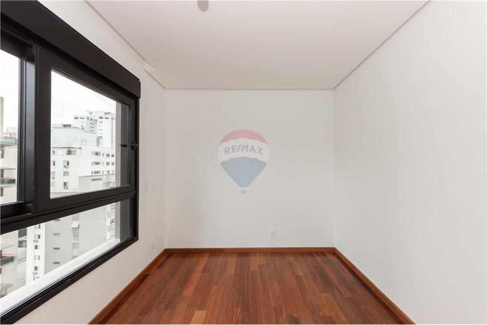 Apartamento à venda com 6 quartos, 416m² - Foto 16