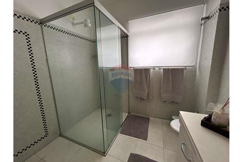 Apartamento para alugar com 3 quartos, 290m² - Foto 17