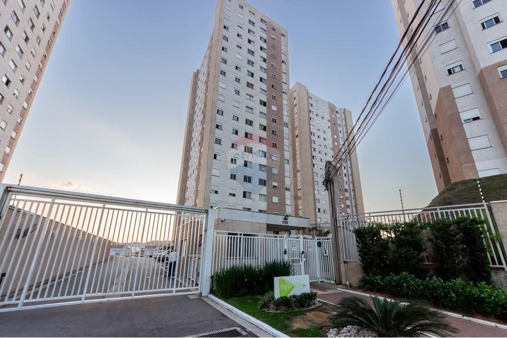 Apartamento à venda com 2 quartos, 40m² - Foto 27