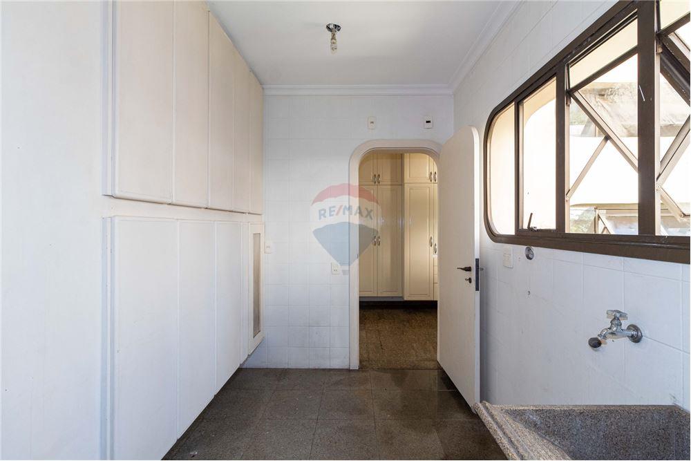 Apartamento para alugar com 2 quartos, 231m² - Foto 34