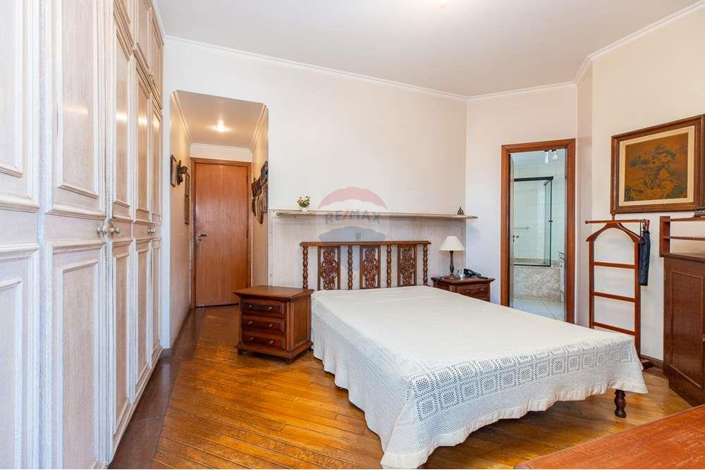 Apartamento à venda com 4 quartos, 132m² - Foto 26