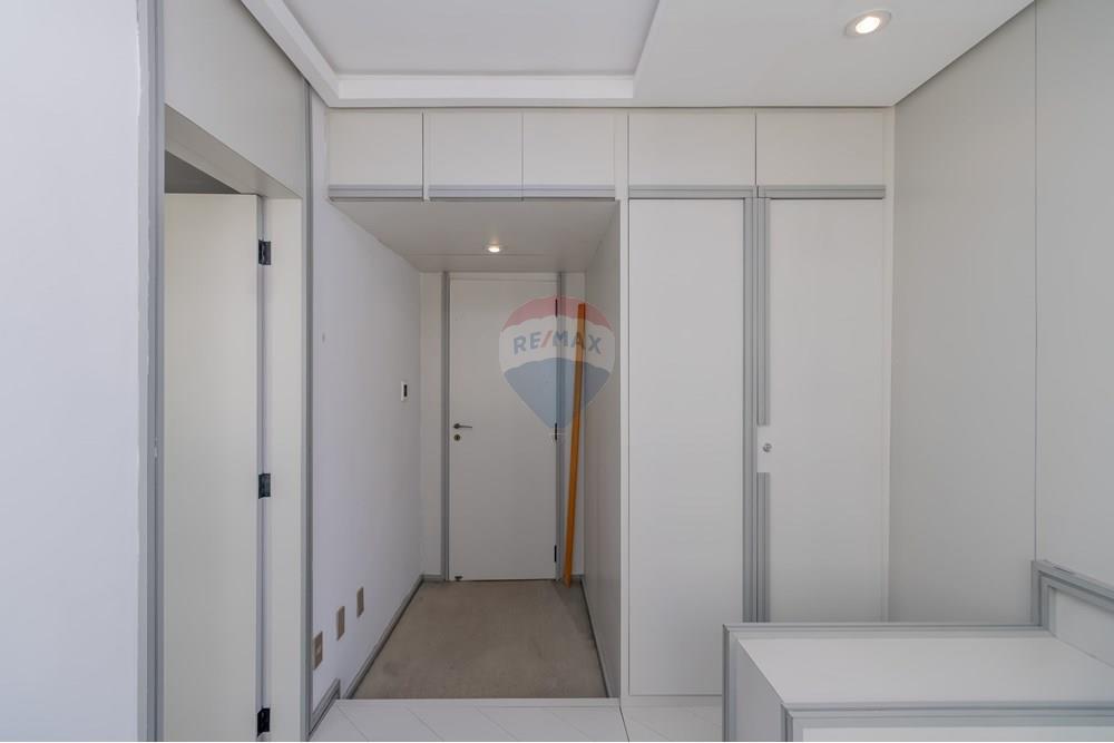 Apartamento à venda com 4 quartos, 238m² - Foto 19