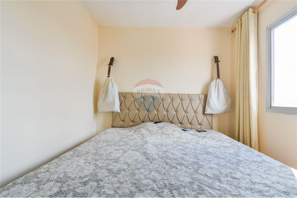 Apartamento à venda com 2 quartos, 55m² - Foto 10