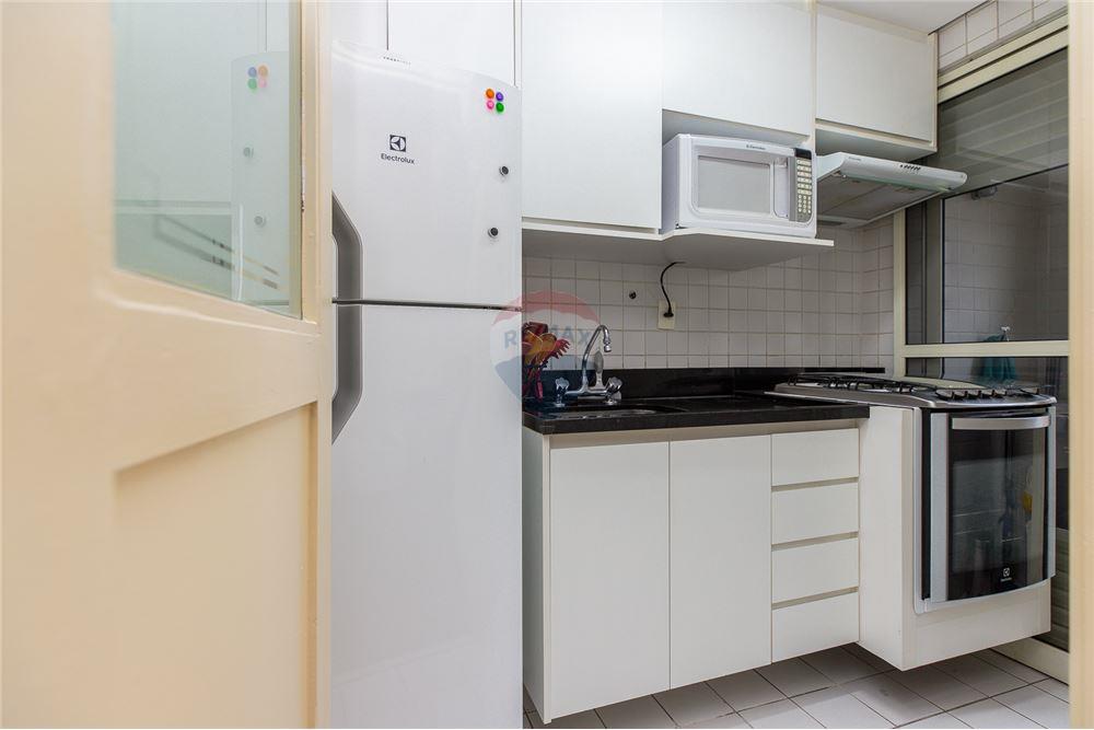 Apartamento à venda com 1 quarto, 45m² - Foto 10