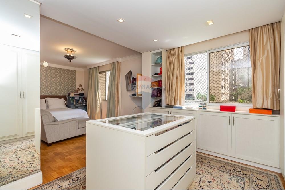 Residential - Leilighet - Sao Paulo , Sao Paulo - BR - 17- CLOSET SUITE.jpg - Dressing Room - 601081048-44