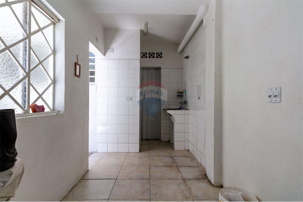 Casa para alugar com 4 quartos, 188m² - Foto 9