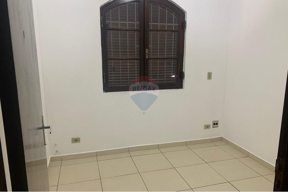 Casa para alugar com 3 quartos, 125m² - Foto 29