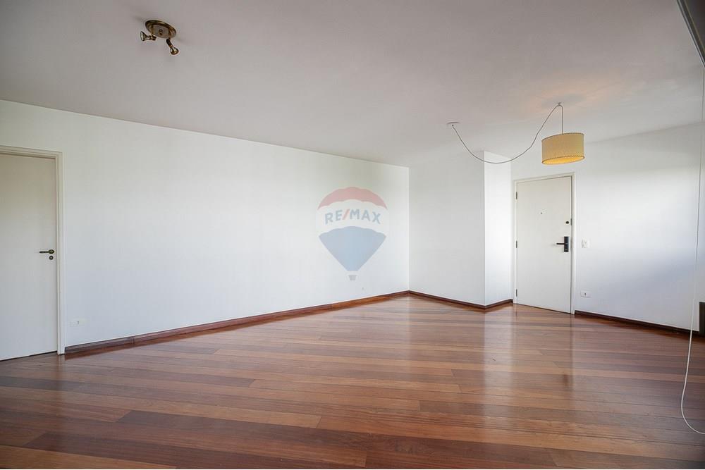 Apartamento à venda com 3 quartos, 116m² - Foto 9