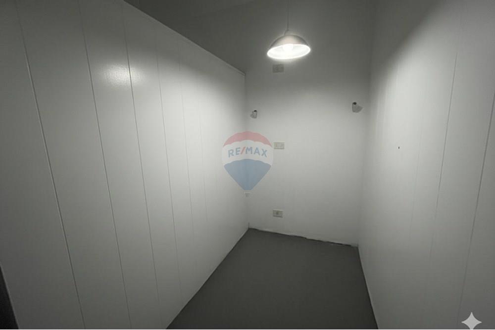 Коммерческая/розничная торговля - Коммерческая/торговая - Сан-Паулу , Сан-Паулу - BR - WhatsApp Image 2025-10-14 at 22.40.55.jpeg - Private Room - 601771106-23