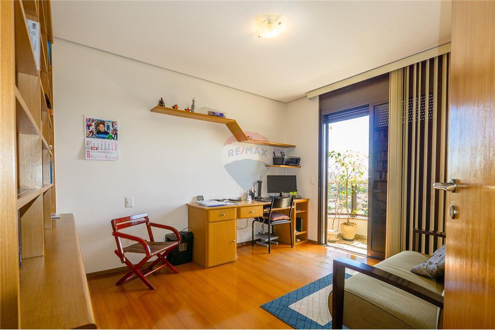 Apartamento à venda com 4 quartos, 200m² - Foto 21